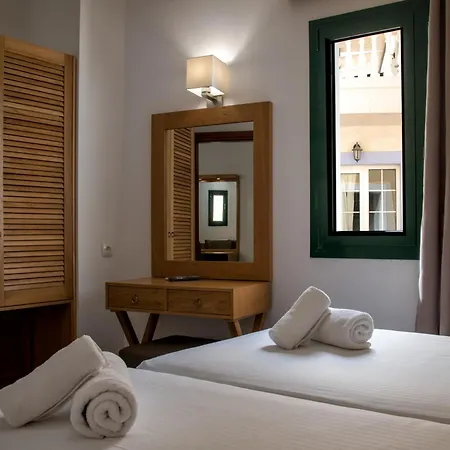 Elmi Hotel&suites Hotel 4*