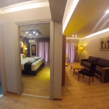 Elmi Hotel&suites 4*